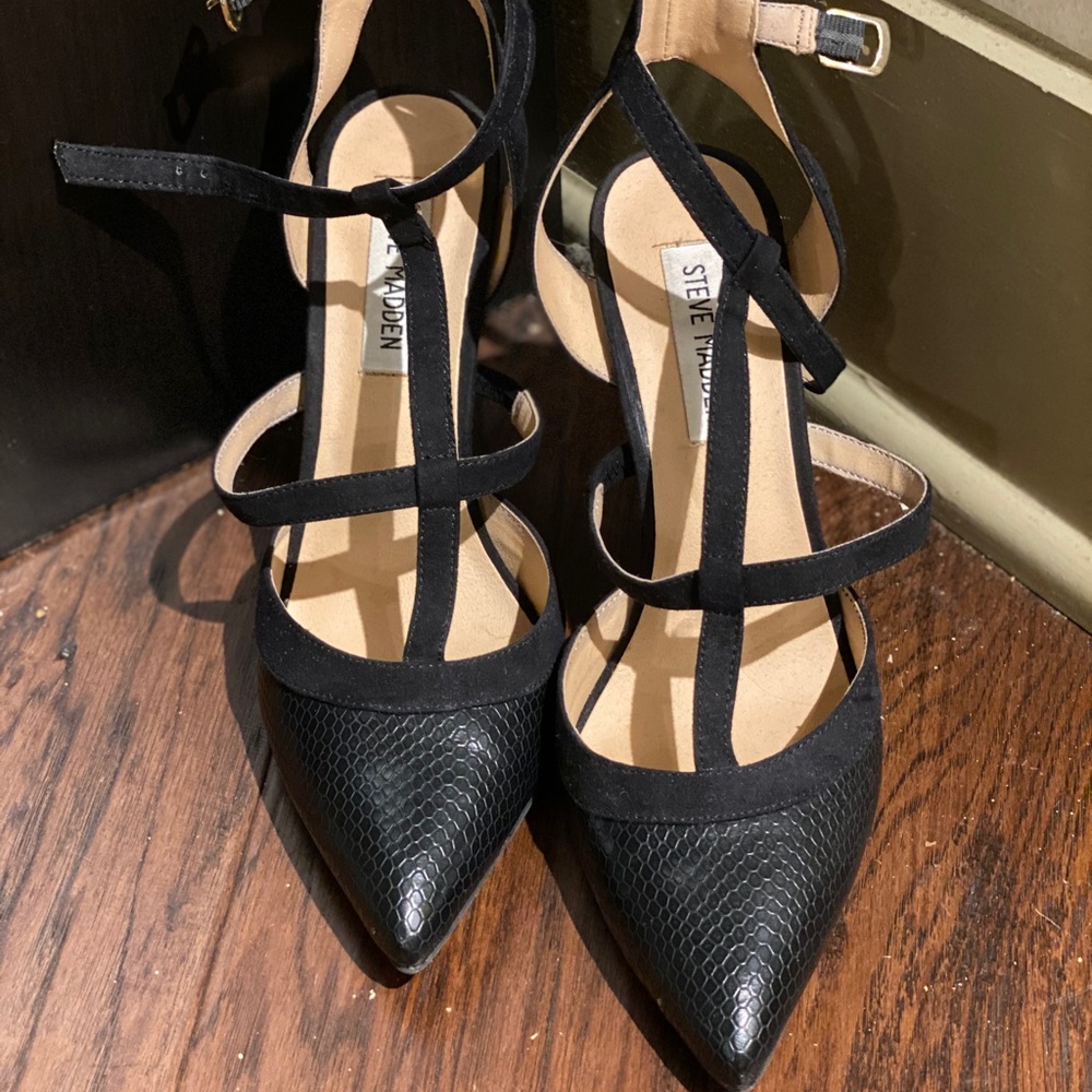 Black Croc Strappy Steve Madden Heel Sz 8.5